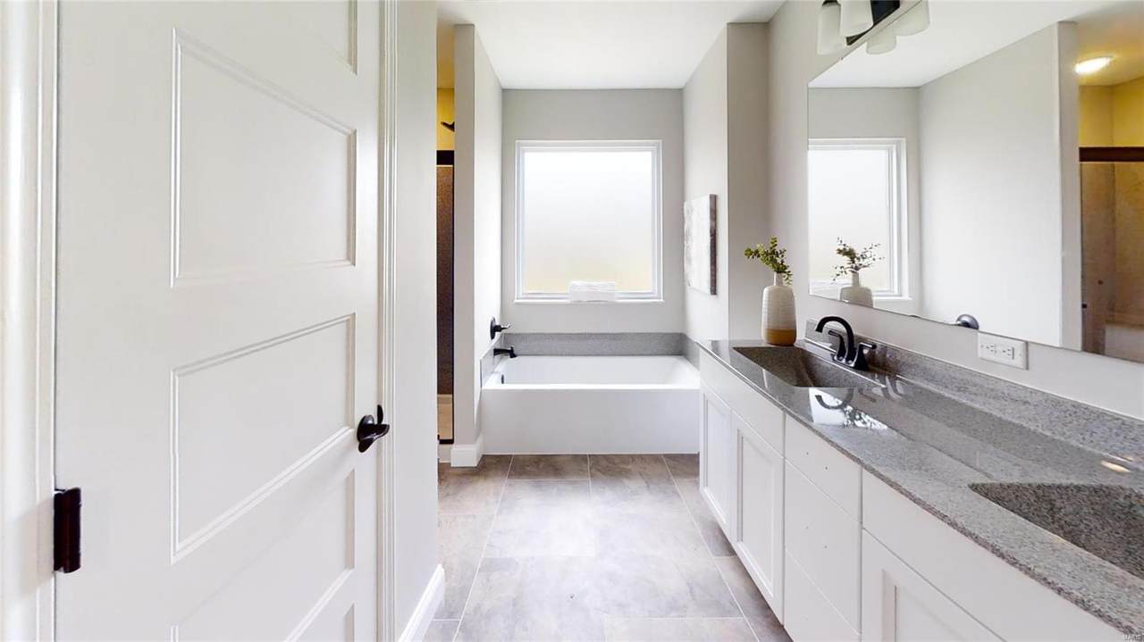 1452 Guilford Place - Photo 1
