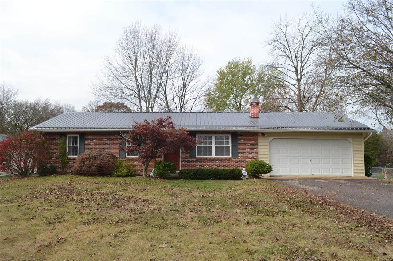 143 Treeline Drive - Photo 1