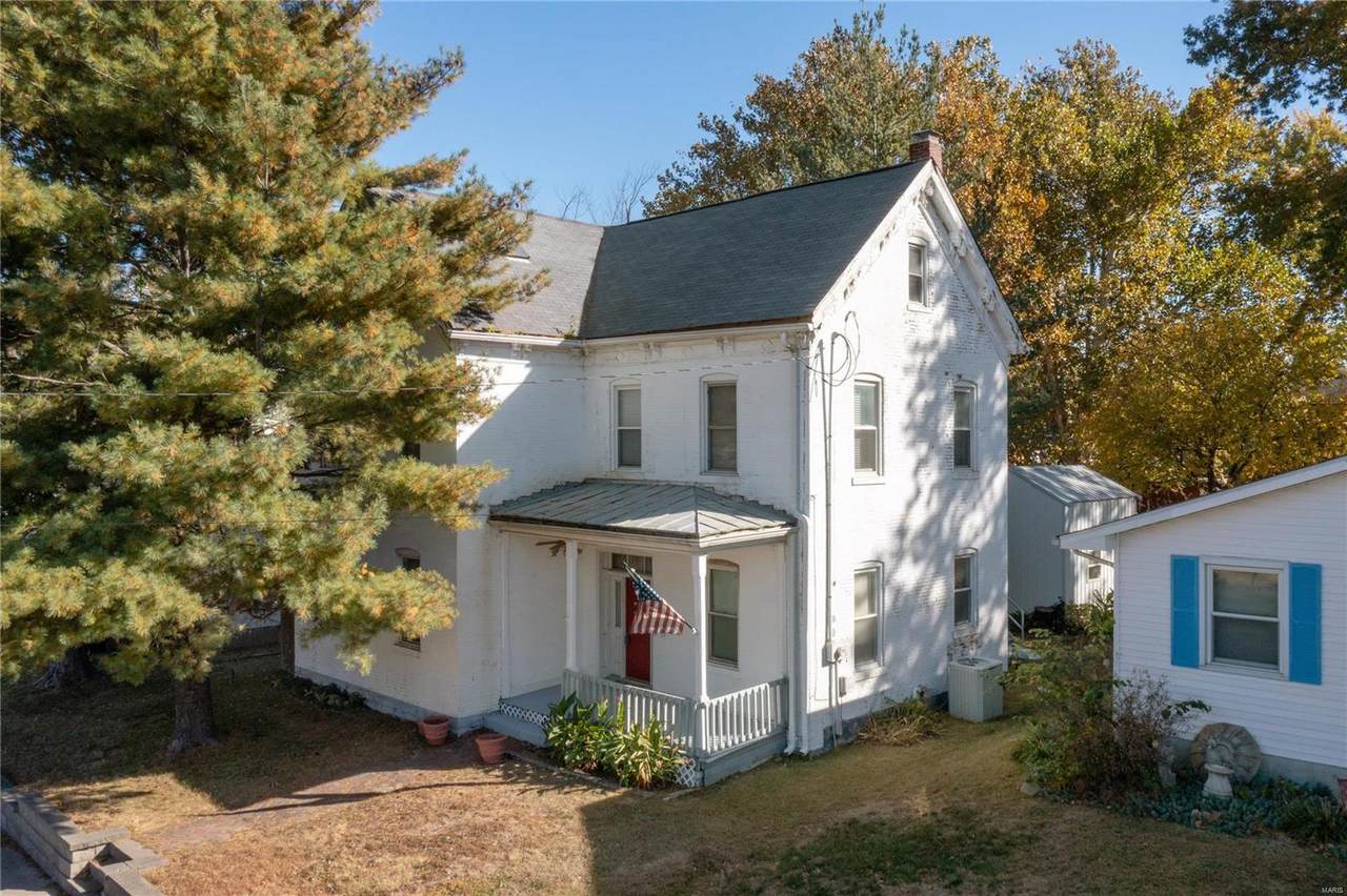 302 Moore Street - Photo 1