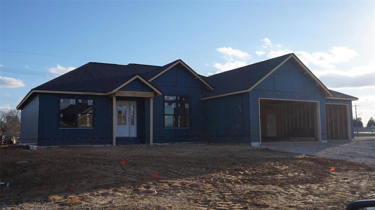 460 Hayden Drive - Photo 1