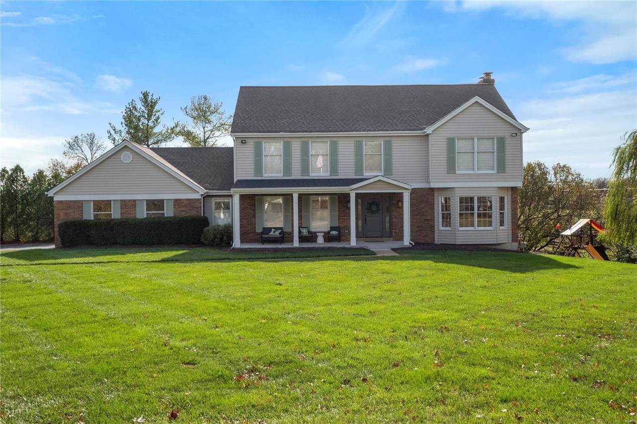 240 Whiting Lane - Photo 1