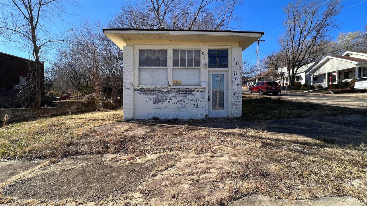 102 Elvins Boulevard - Photo 1