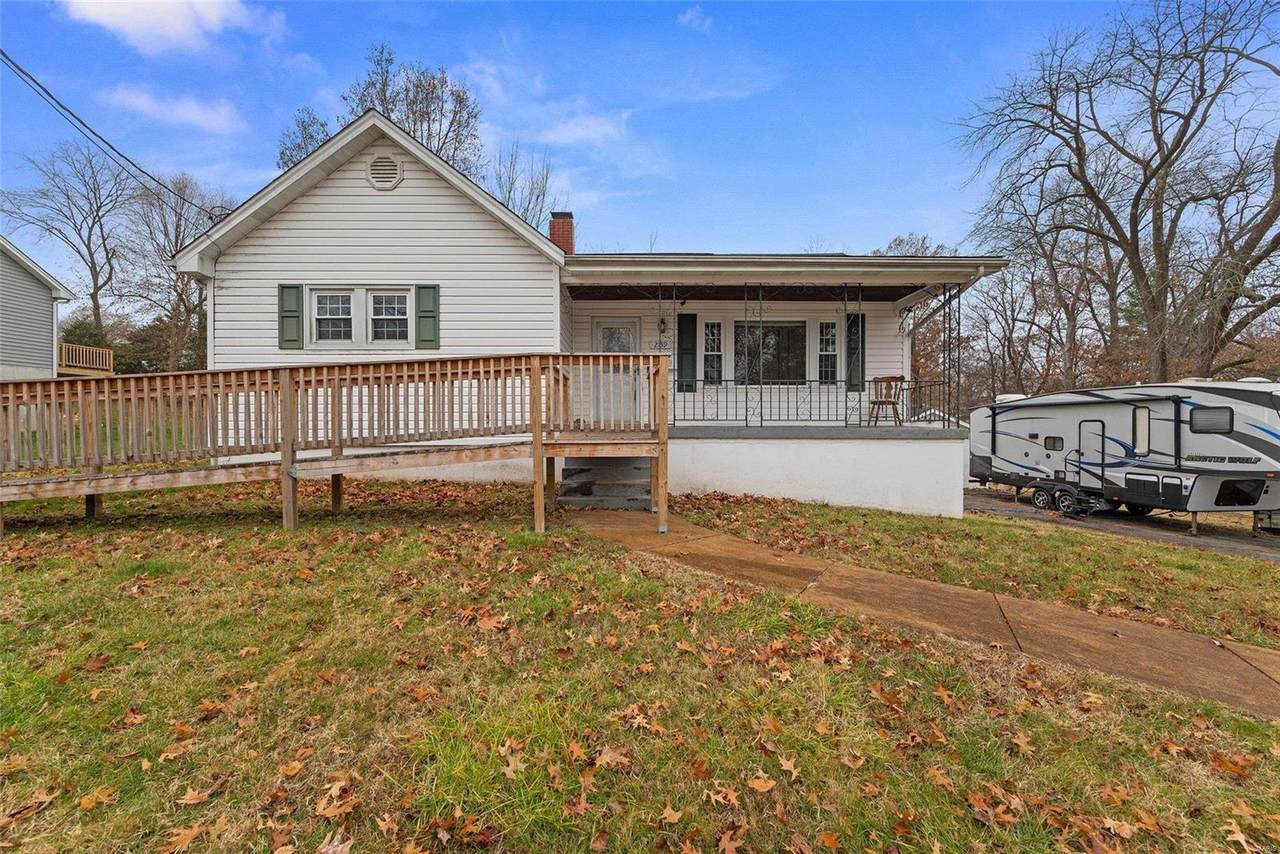 2159 Francis Dr. - Photo 1