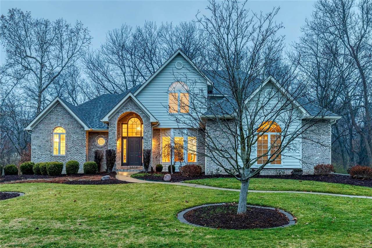 433 Westchester - Photo 1