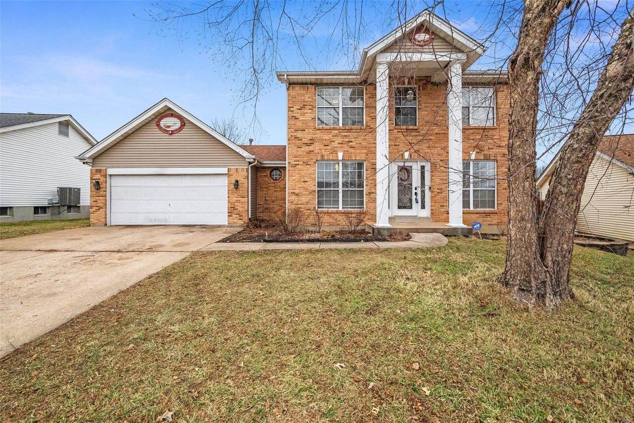 141 Royallprairie Lane - Photo 1