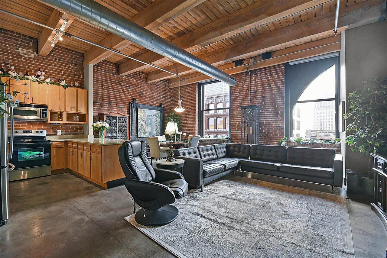 1113 Washington Avenue - Photo 1