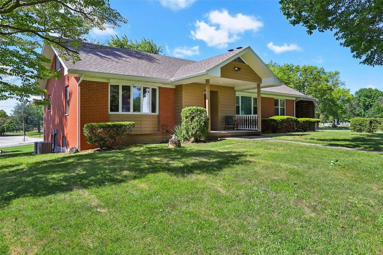 620 Clover Drive - Photo 1