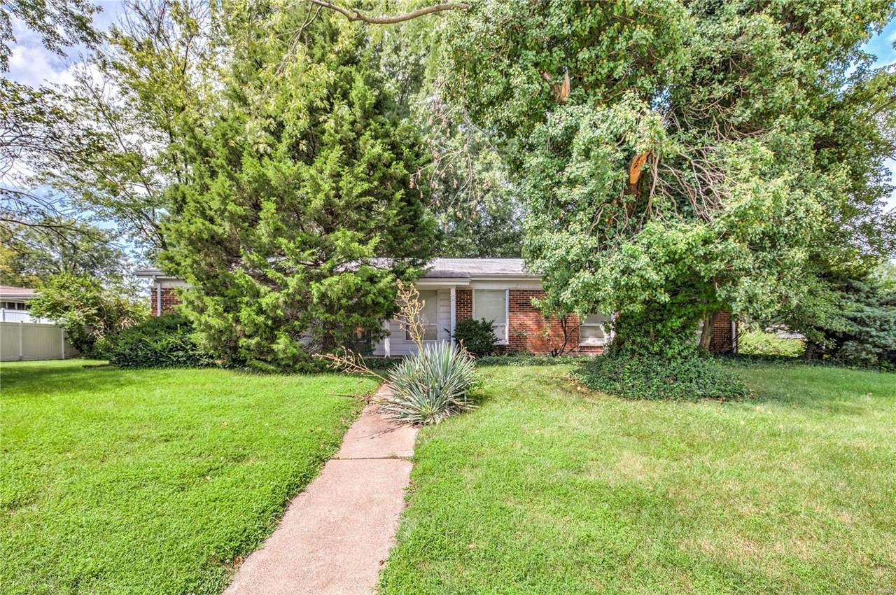 3625 Stonehaven Drive - Photo 1