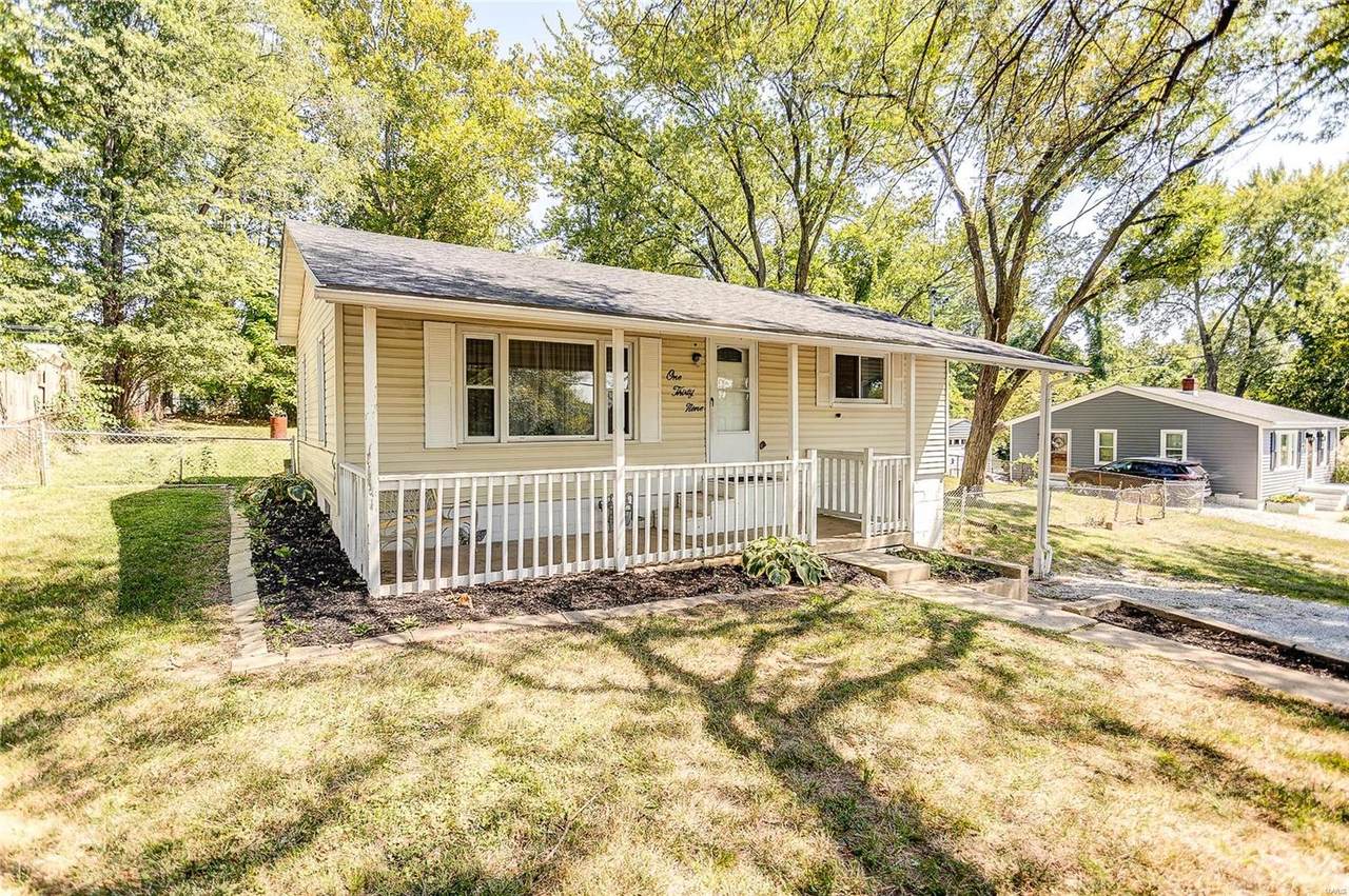 139 Oak Street - Photo 1