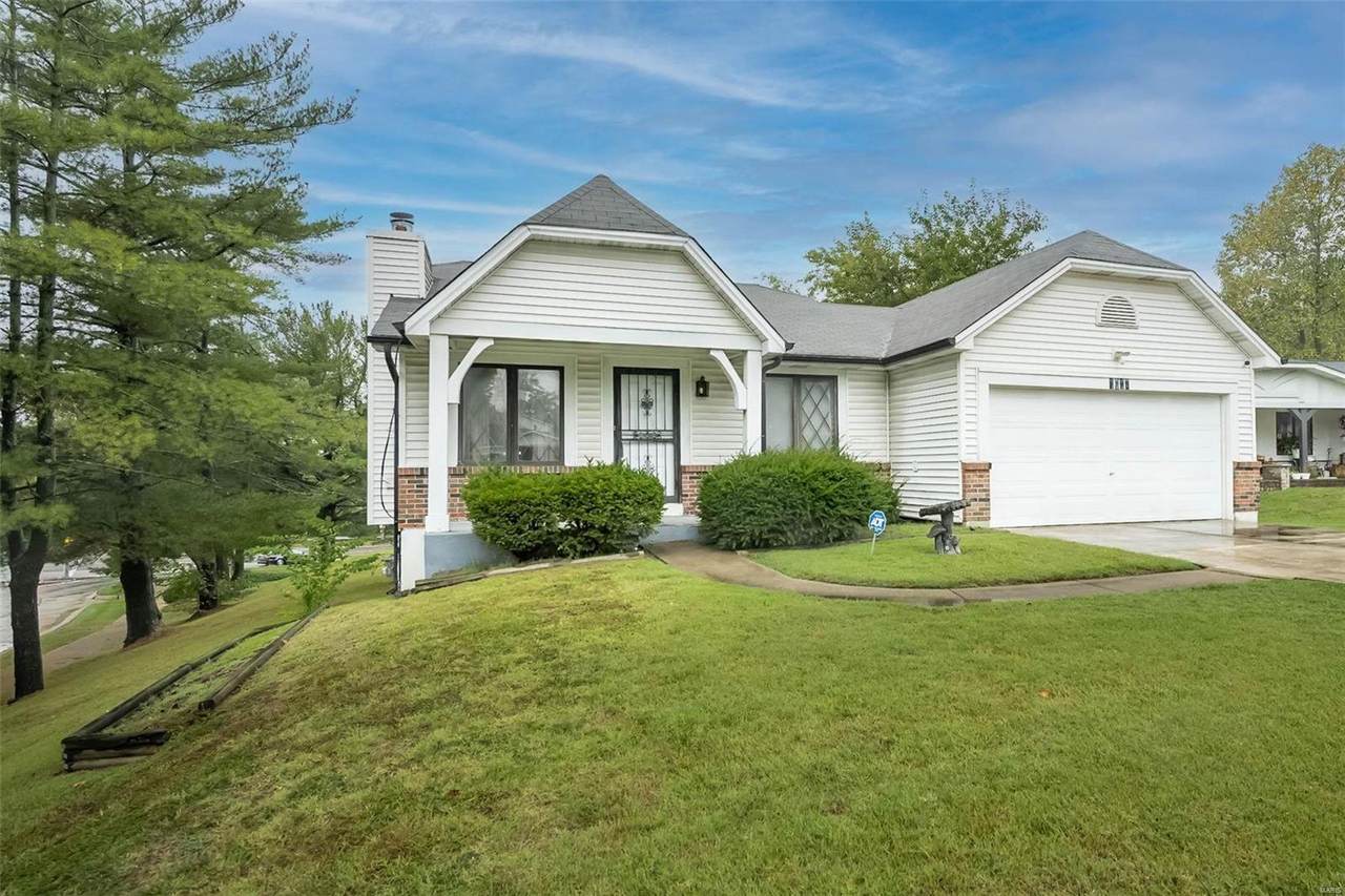 1017 Rosary Tree Court - Photo 1