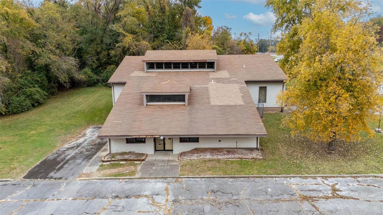 100 Lovejoy Lane - Photo 1