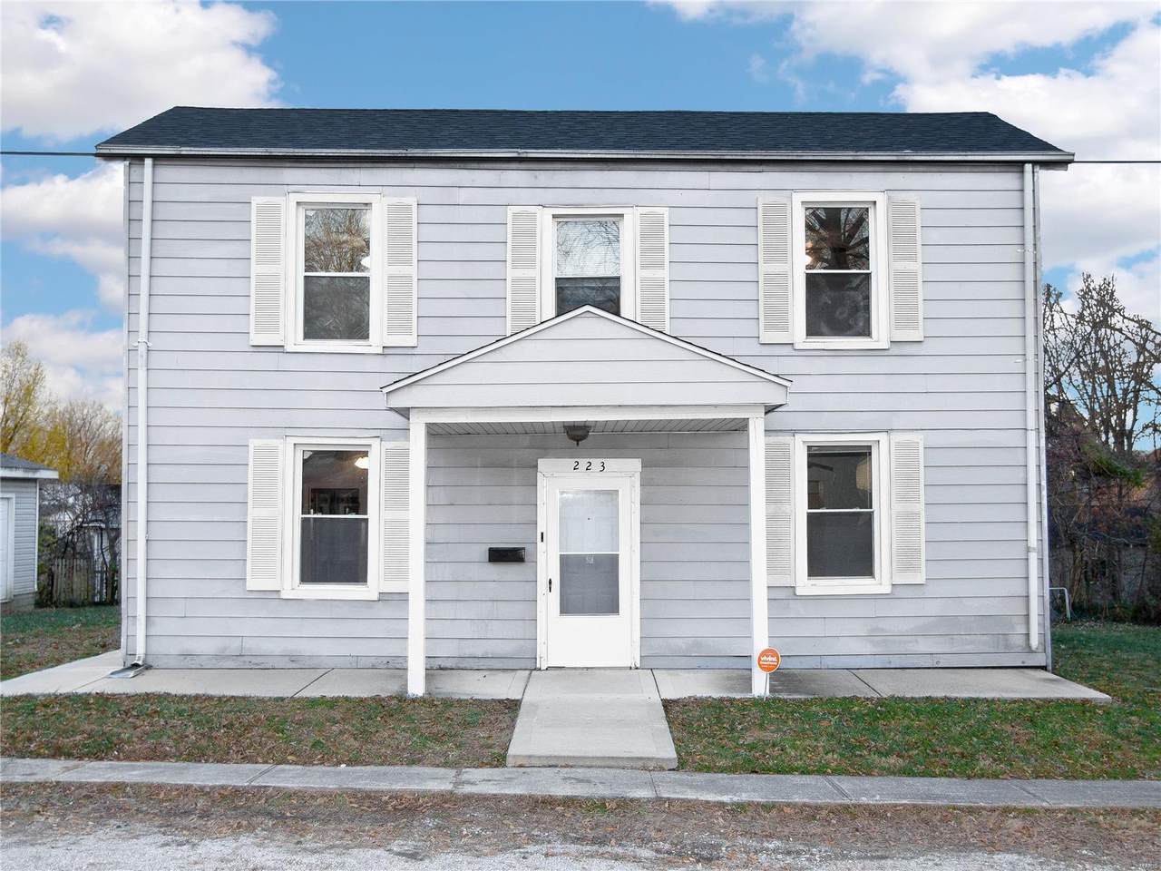 223 Roosevelt Street - Photo 1