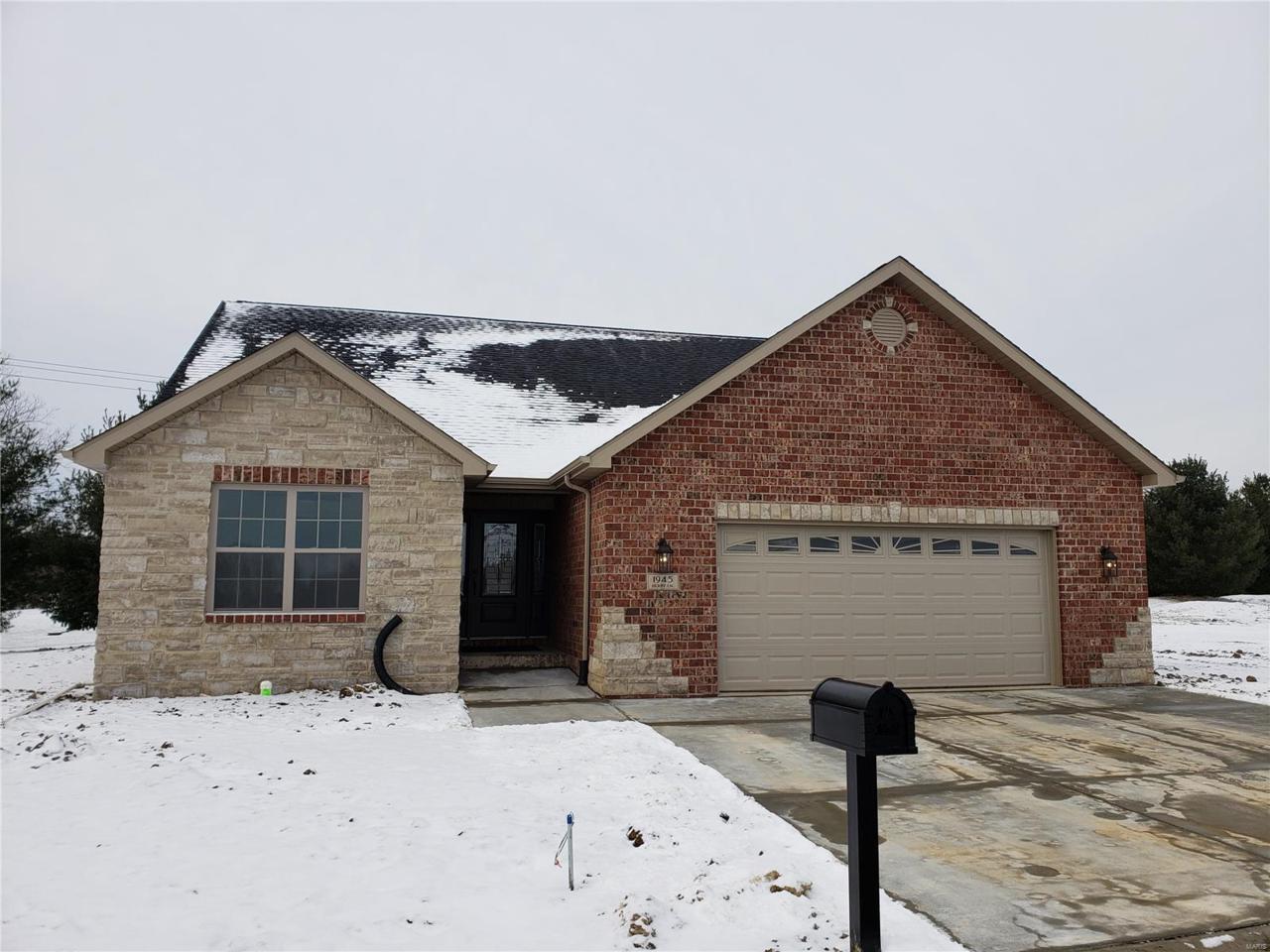 1945 Herby Lane - Photo 1
