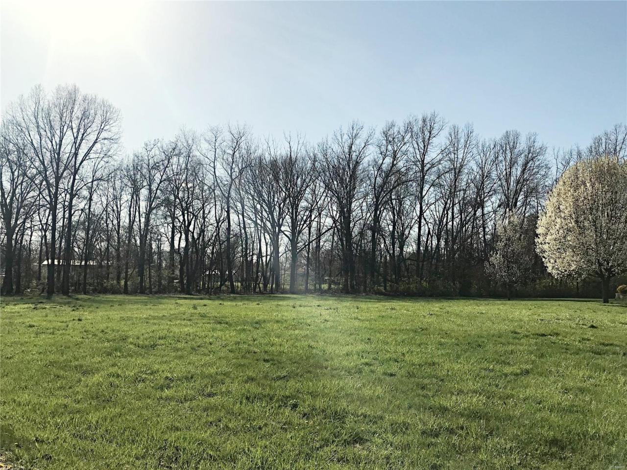 200 Mark Dr - Photo 1