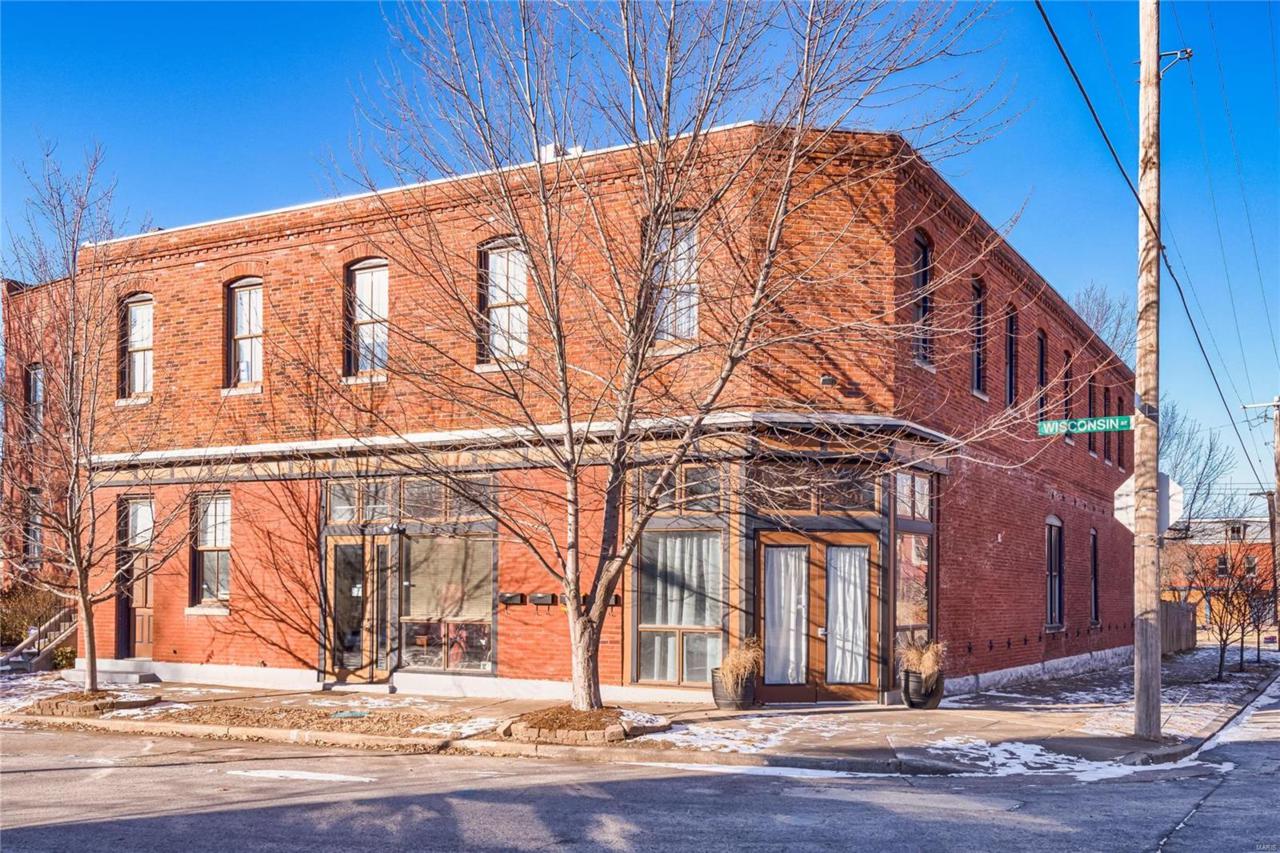 2903 Wisconsin Avenue - Photo 1
