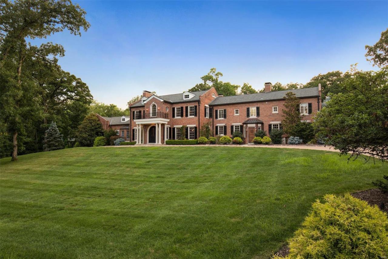 18 Pine Valley Drive - Photo 1