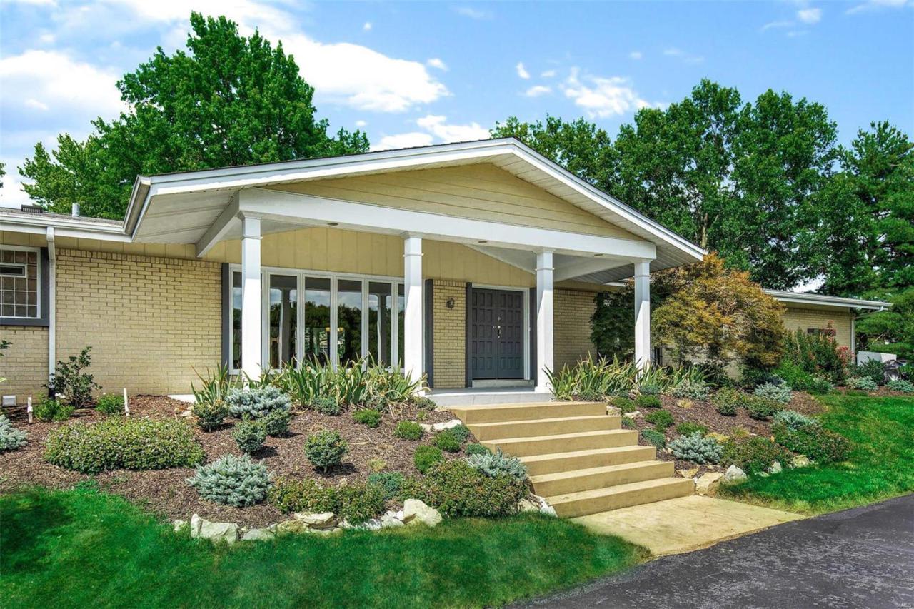 9 Forest Club Drive - Photo 1