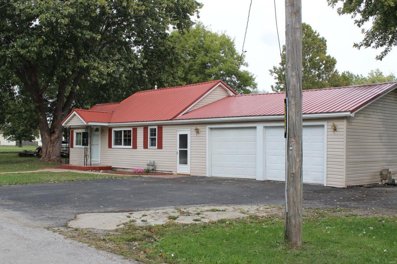 912 Walnut Street - Photo 1