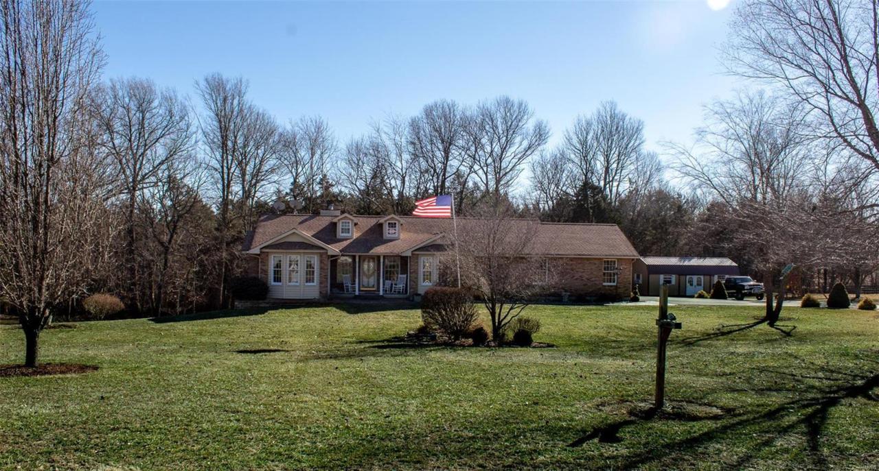 2602 Hedgeapple Lane - Photo 1