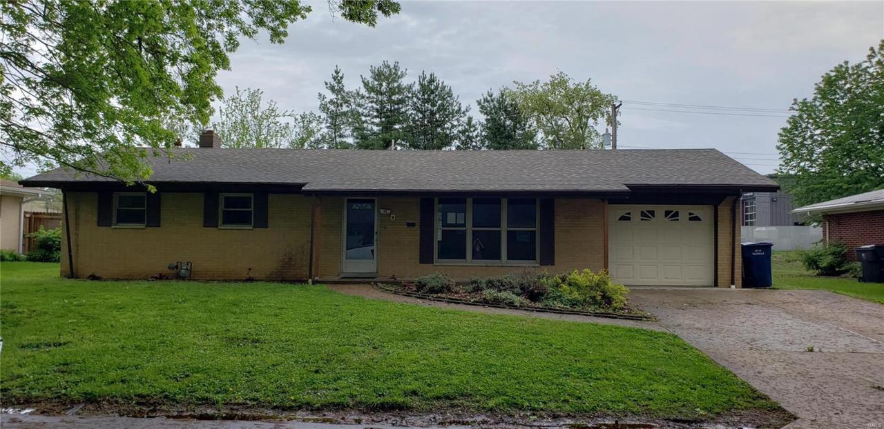 29 Blackburn - Photo 1
