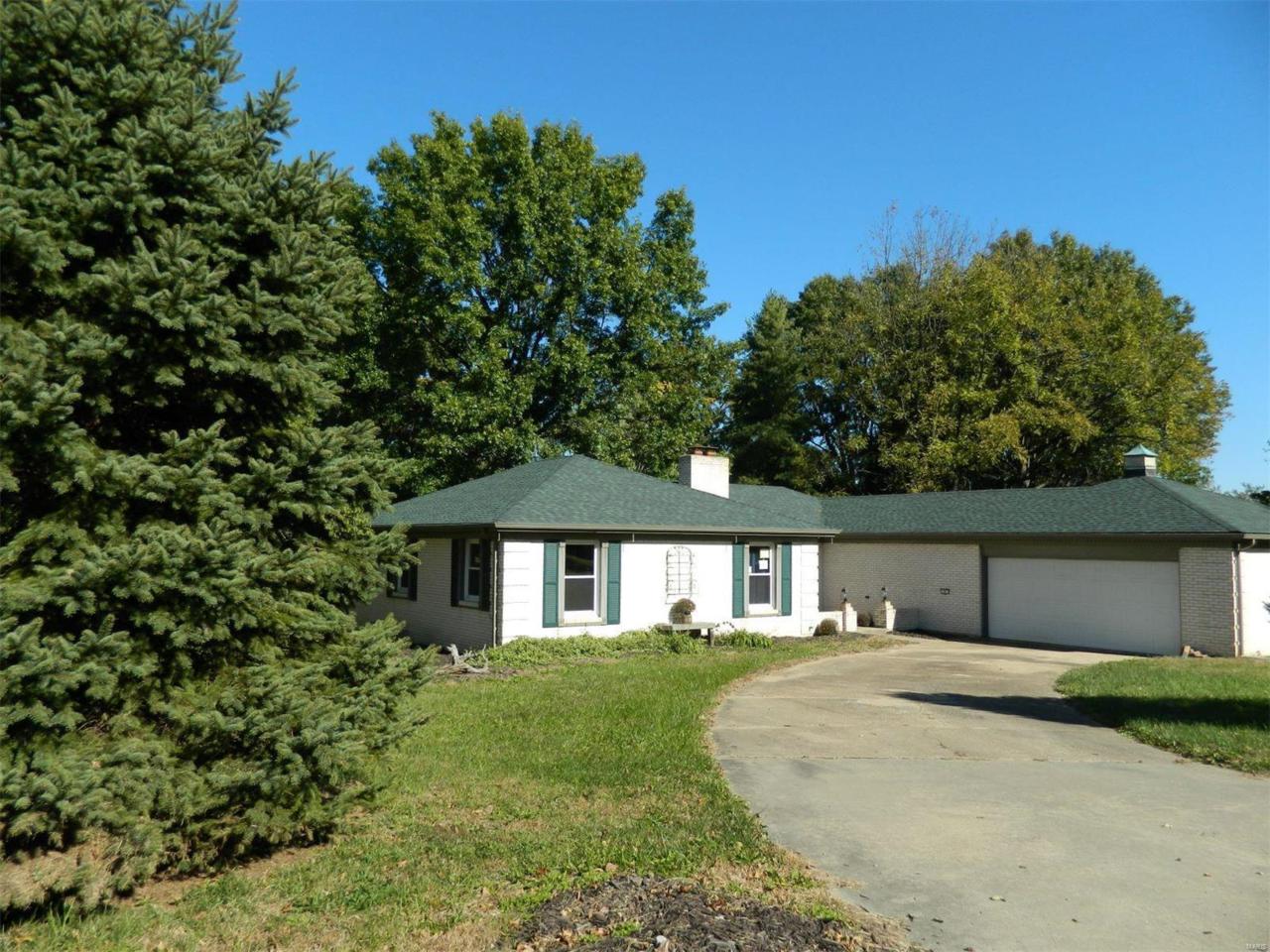 6 Laura Court - Photo 1
