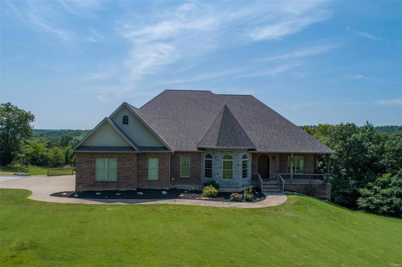 1068 Maple Ridge Road - Photo 1