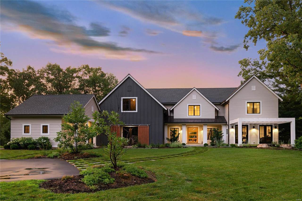 731 Laurel Oak Drive - Photo 1