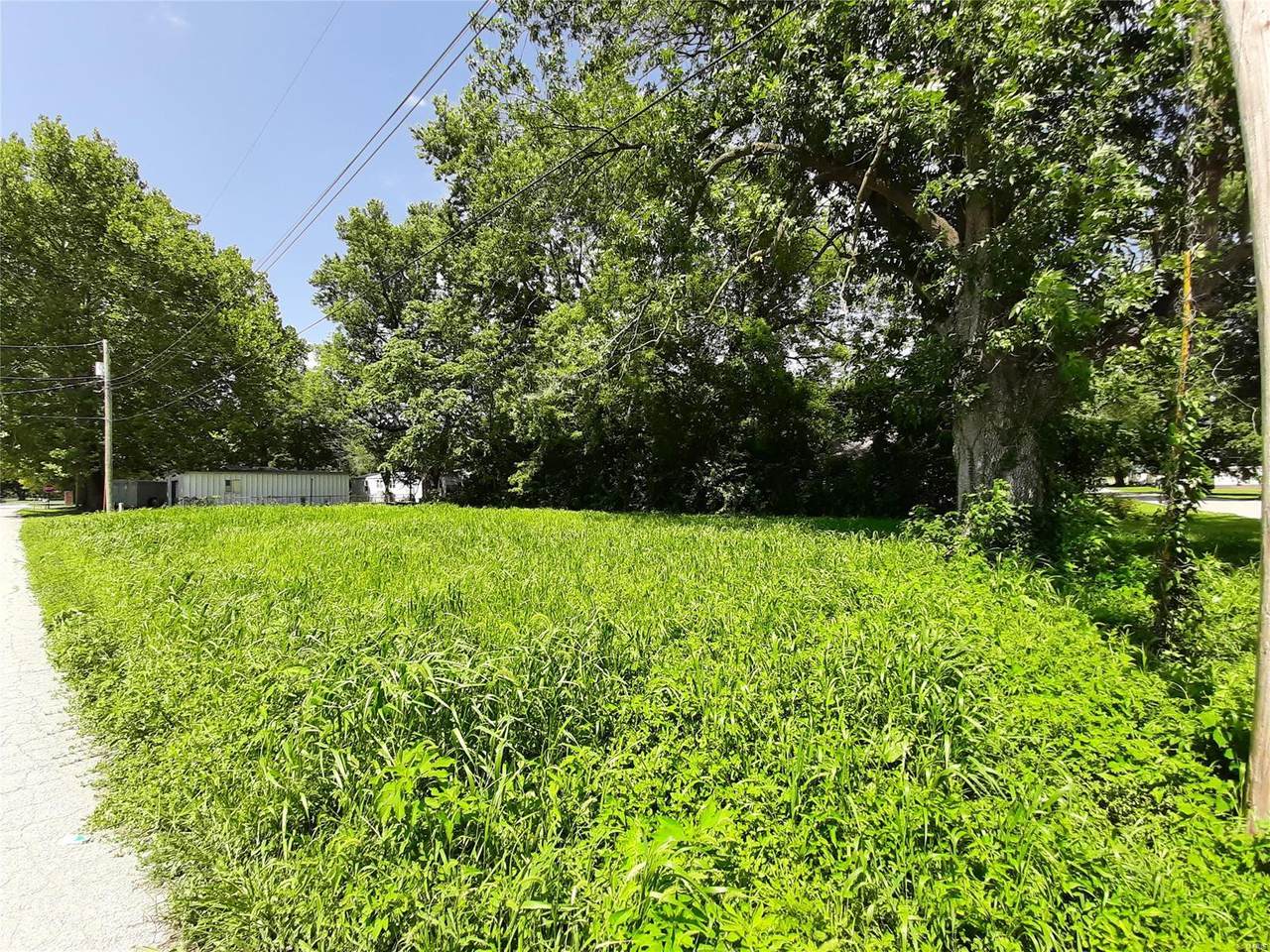311 4th Street - Photo 1