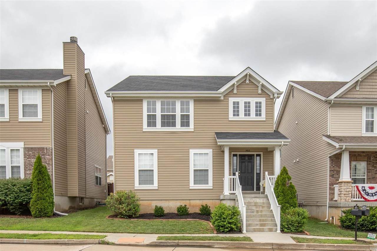 1402 Colonial Drive - Photo 1