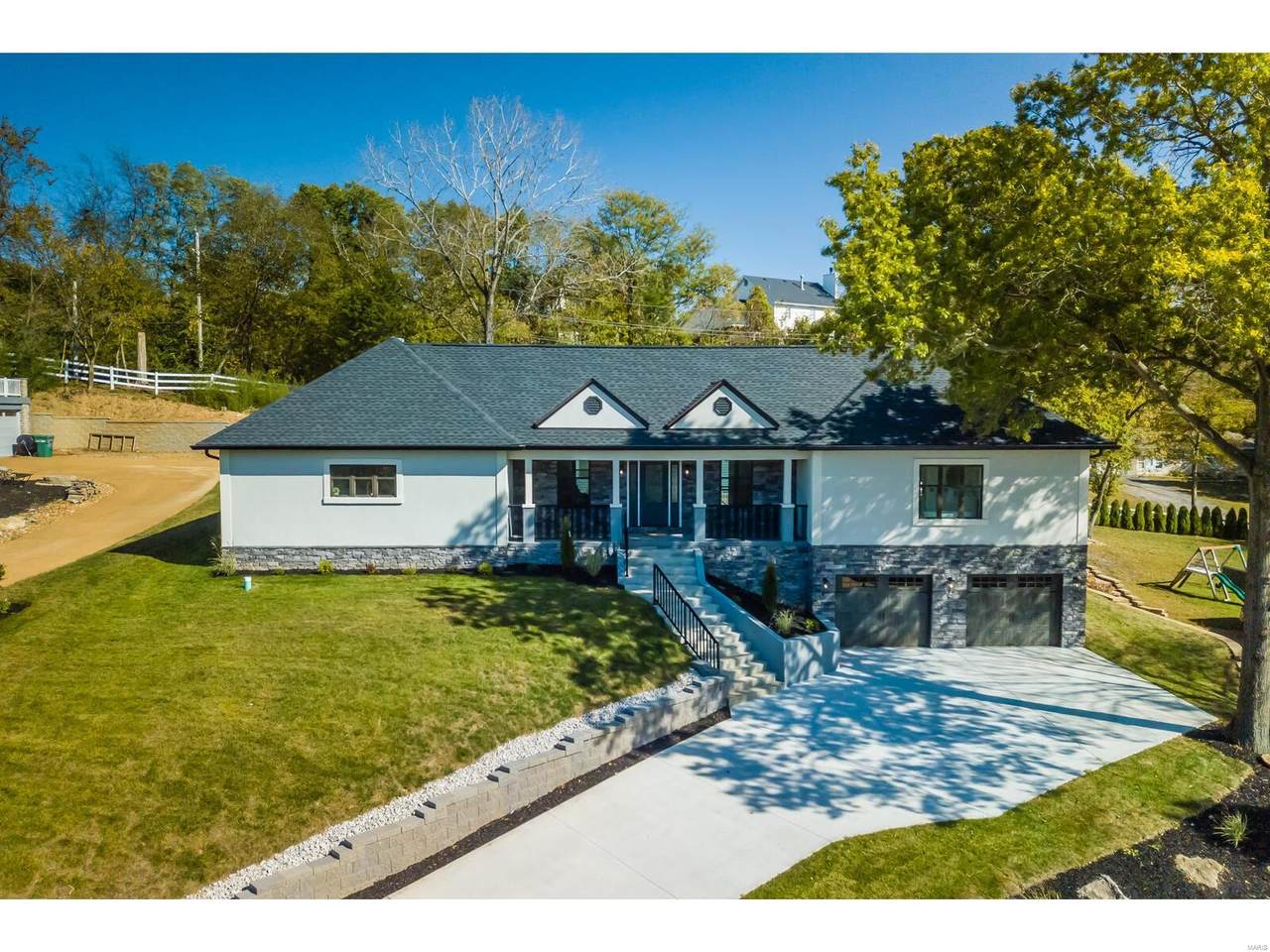 5912 Oakville Woods - Photo 1