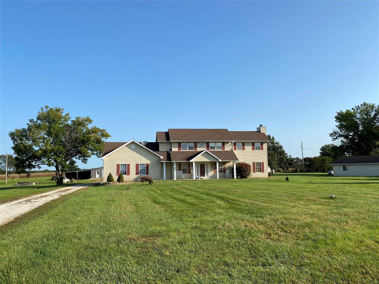 16183 Service Road - Photo 1