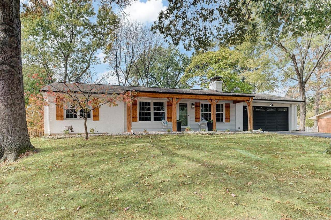 10158 Carolynne Drive - Photo 1