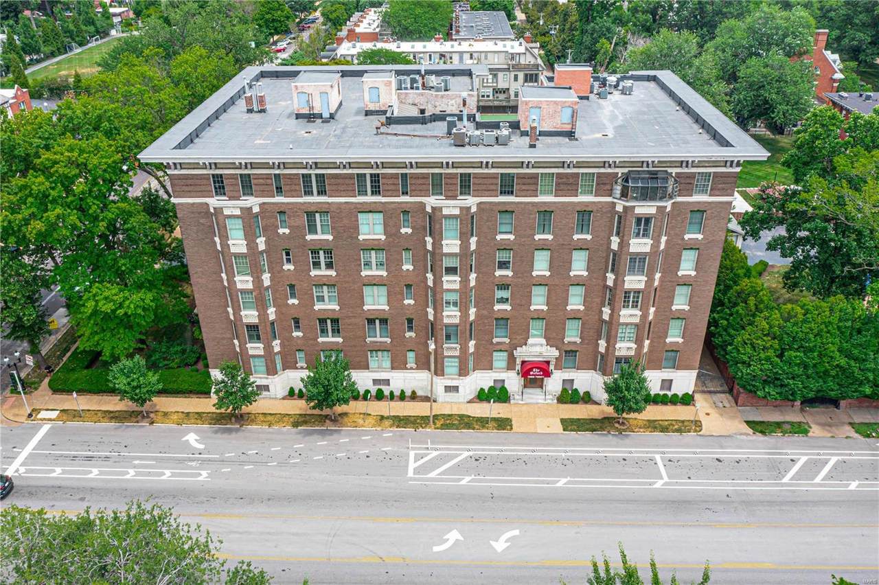 5290 Waterman - Photo 1