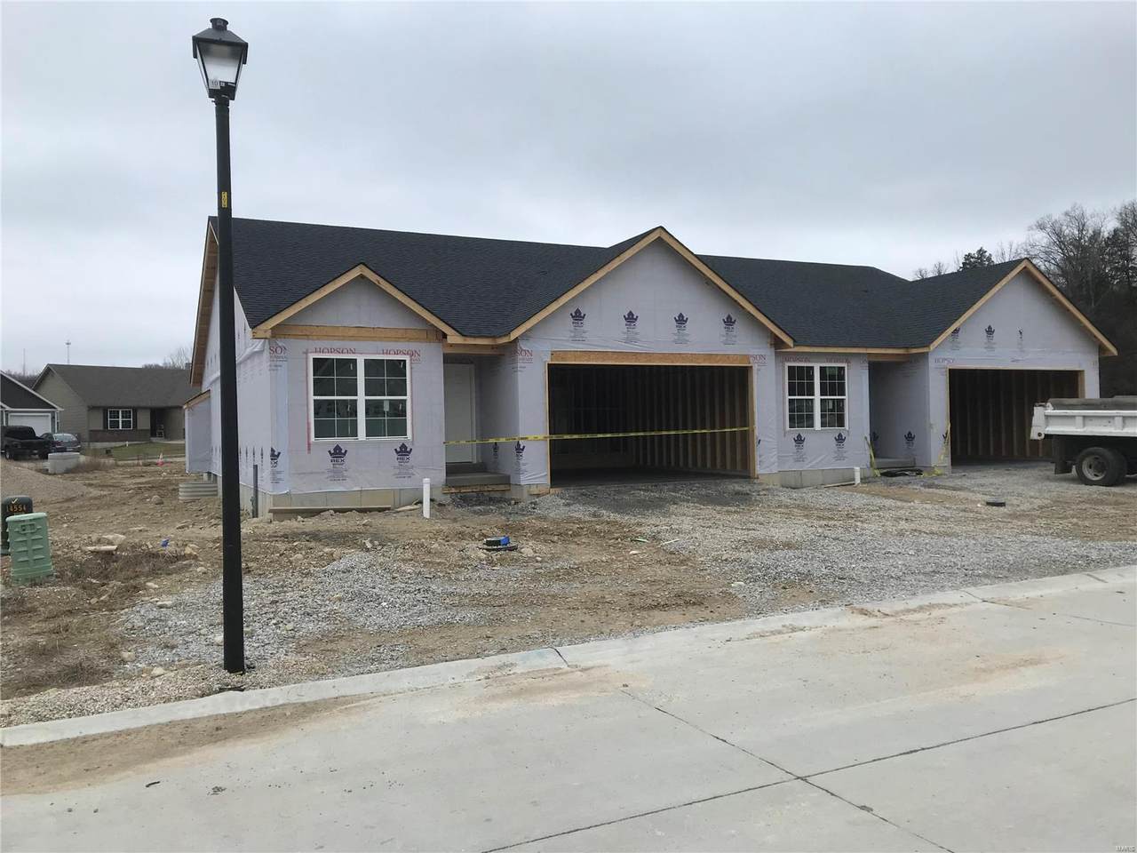 407 Harry Truman Court - Photo 1
