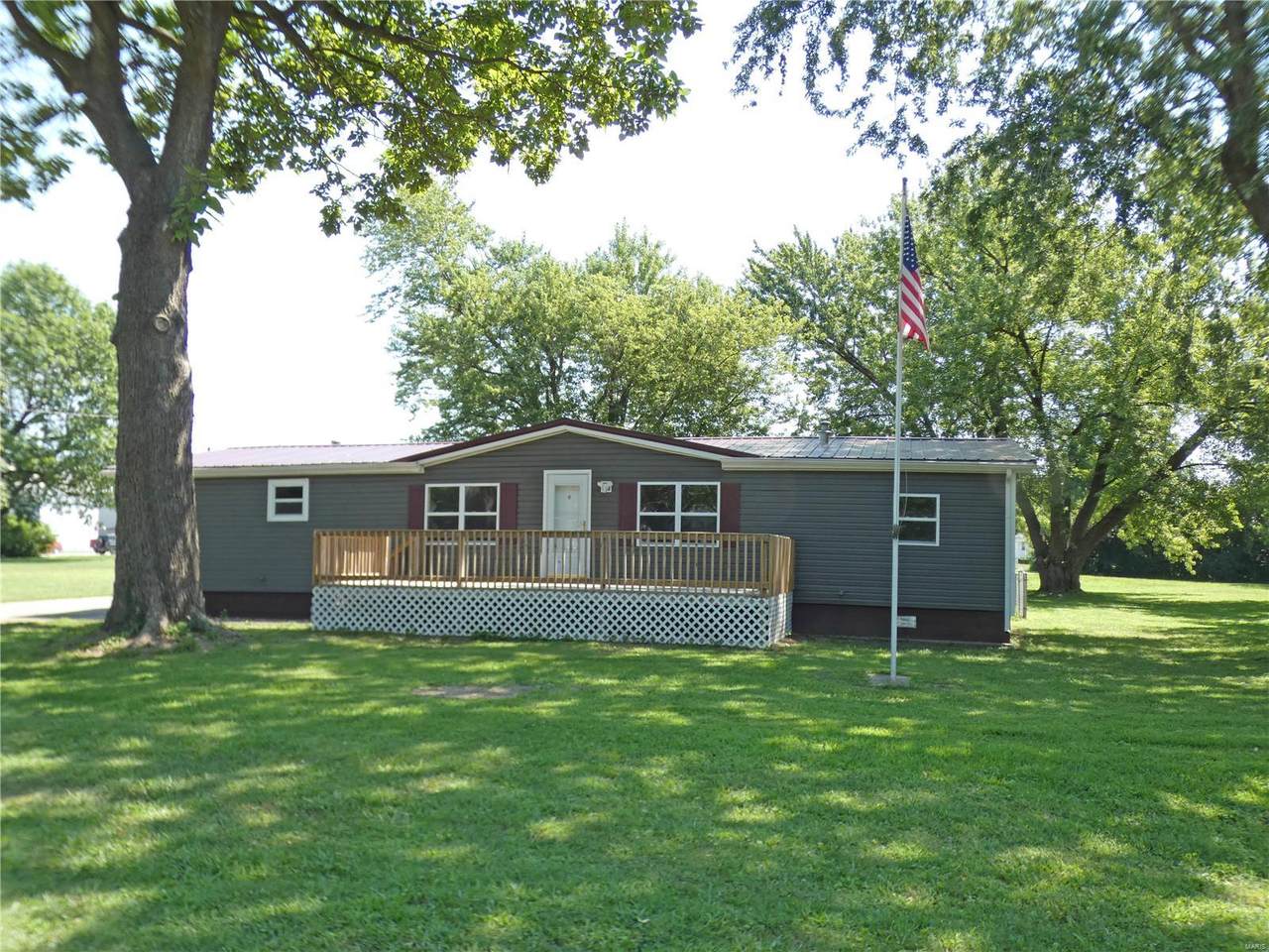 958 Hamilton - Photo 1