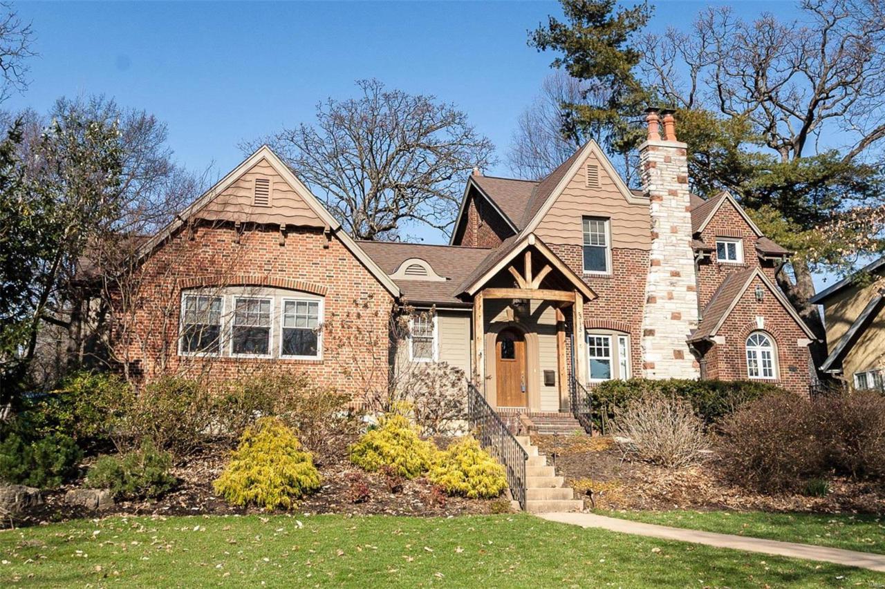 315 Maple Avenue - Photo 1