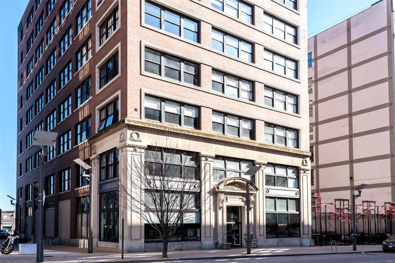 1619 Washington Avenue - Photo 1