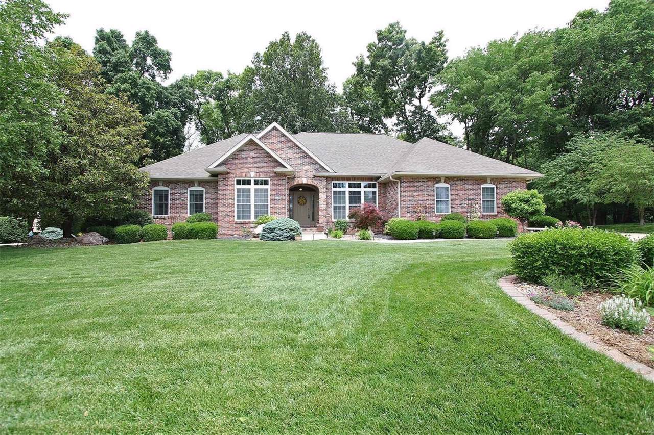 1104 White Oak Trail - Photo 1