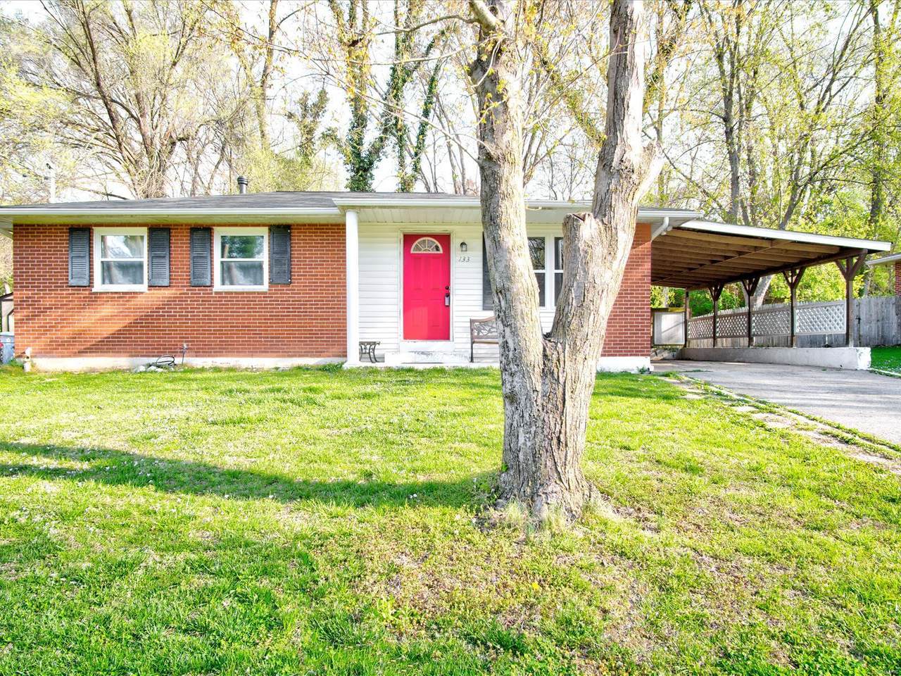 133 Ridgemoor - Photo 1