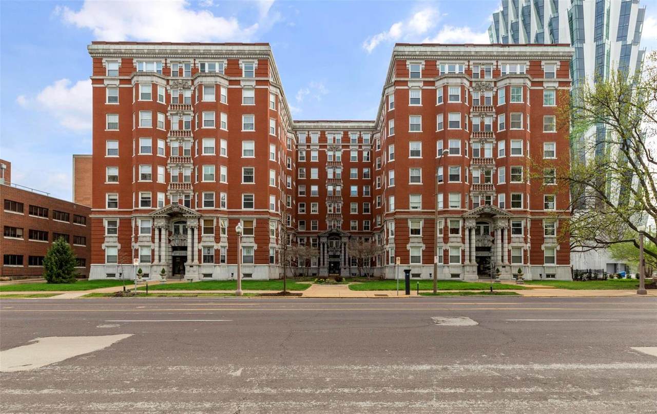 4950 Lindell Boulevard - Photo 1