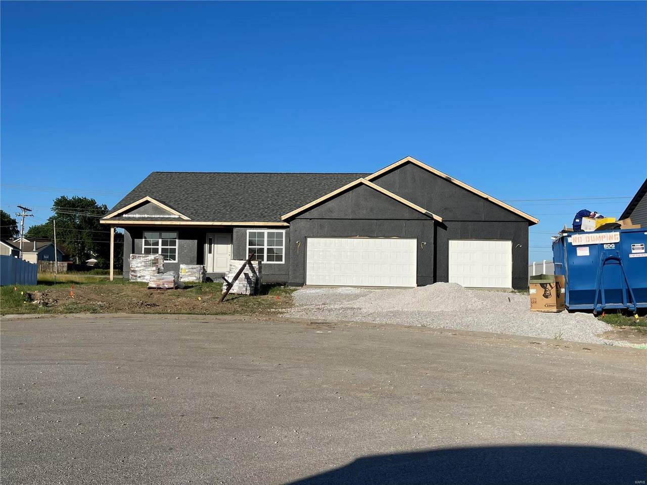 1012 Indian Prairie Drive - Photo 1