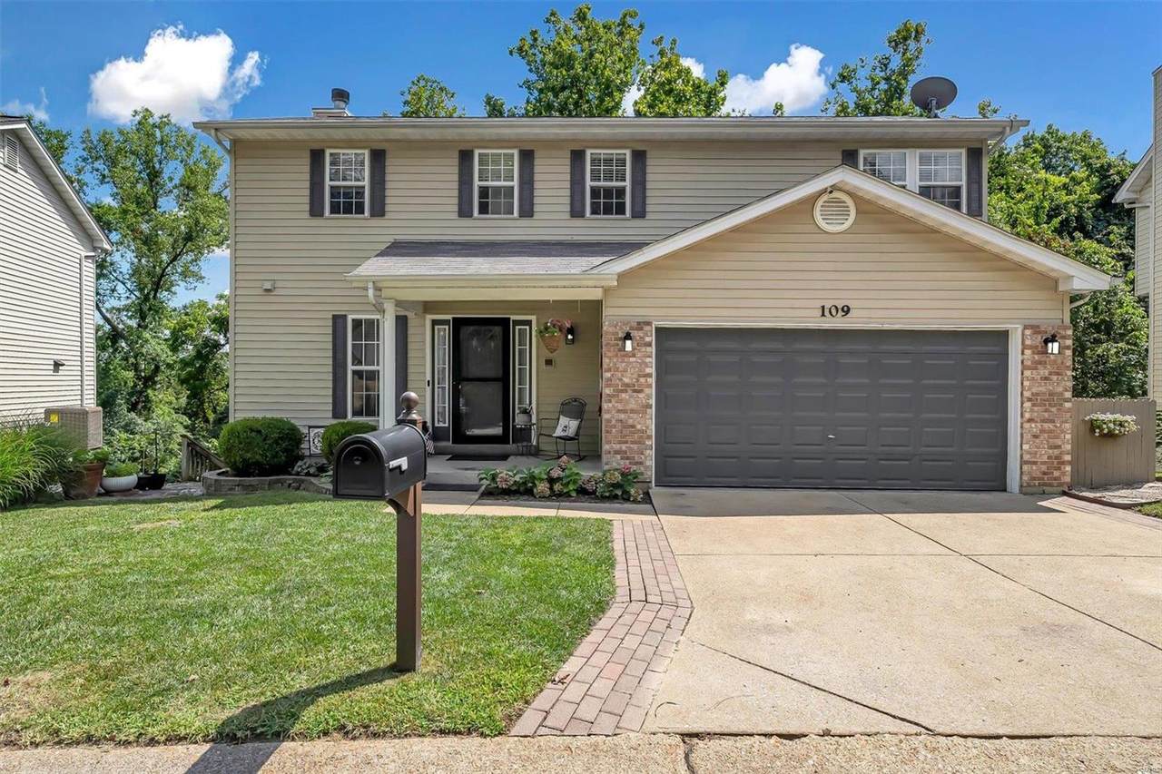 109 Edward Court - Photo 1