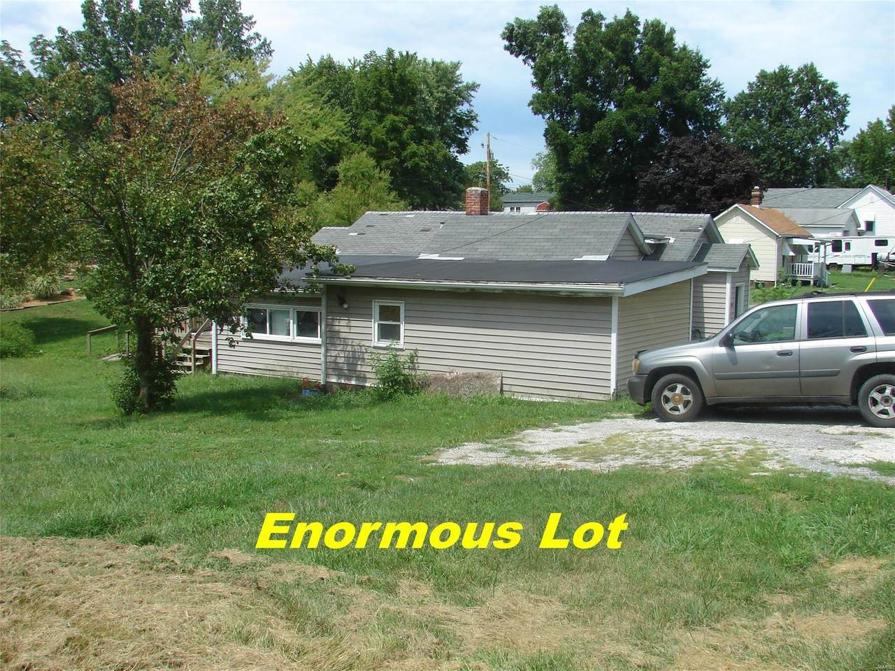 300 7th - Photo 1