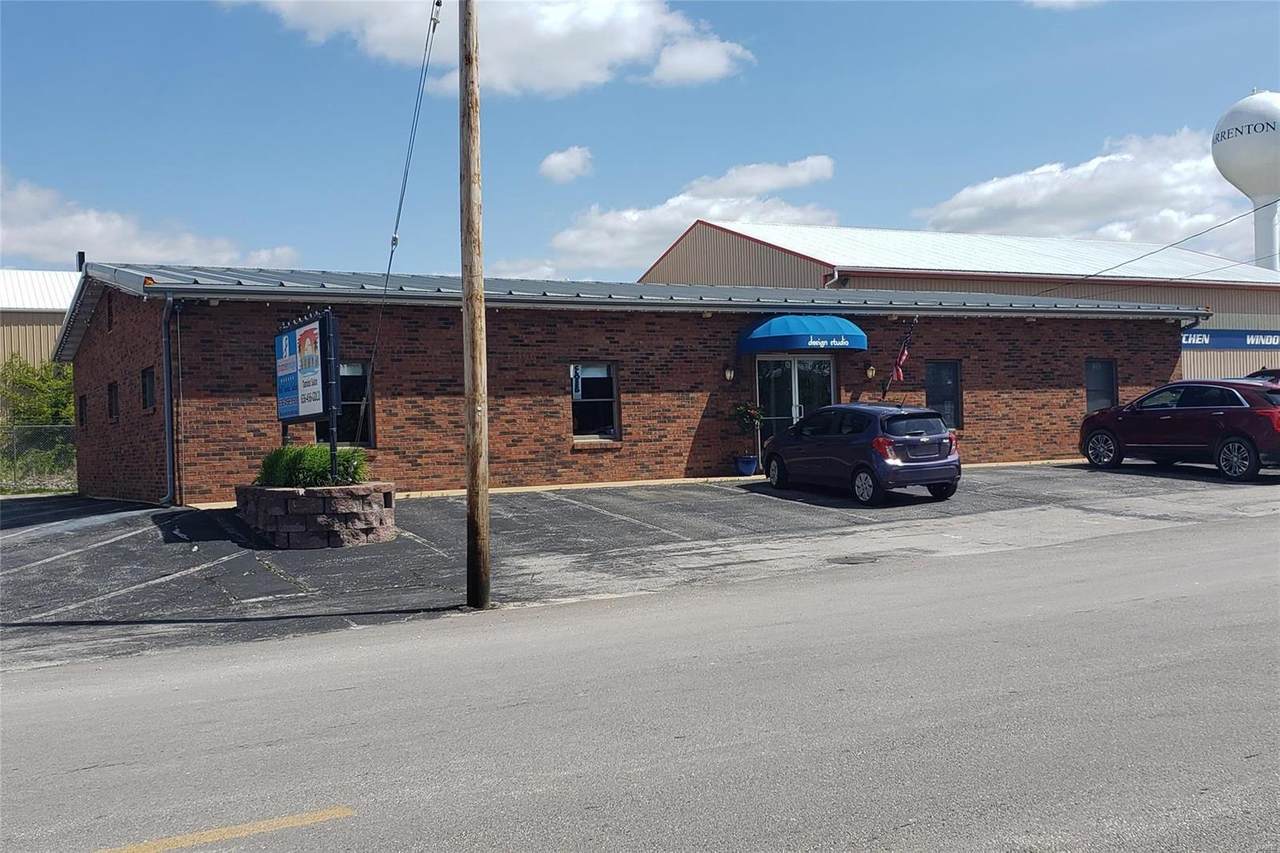 801 Veterans Memorial Parkway - Photo 1