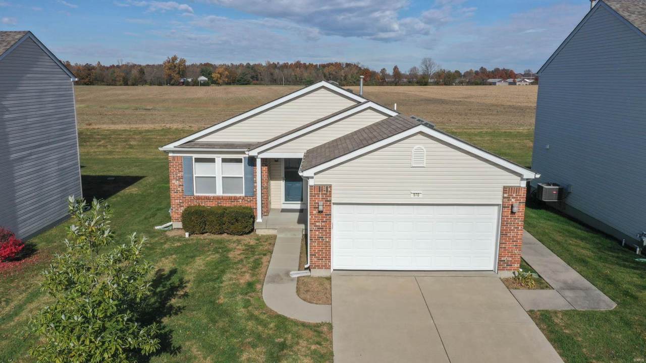 970 Koenig Drive - Photo 1