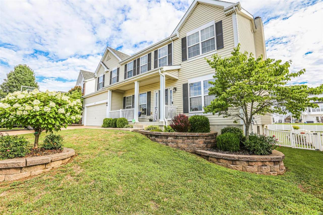 517 Meadow Glen Court - Photo 1