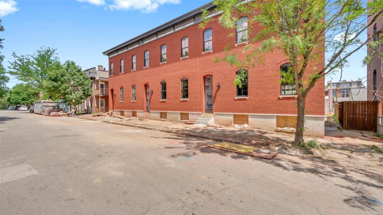 1816 10th Street - Photo 1