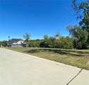 2021 Lily Avenue - Photo 2