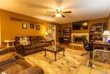 211 E Elm - Photo 3