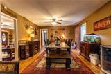 211 E Elm - Photo 8